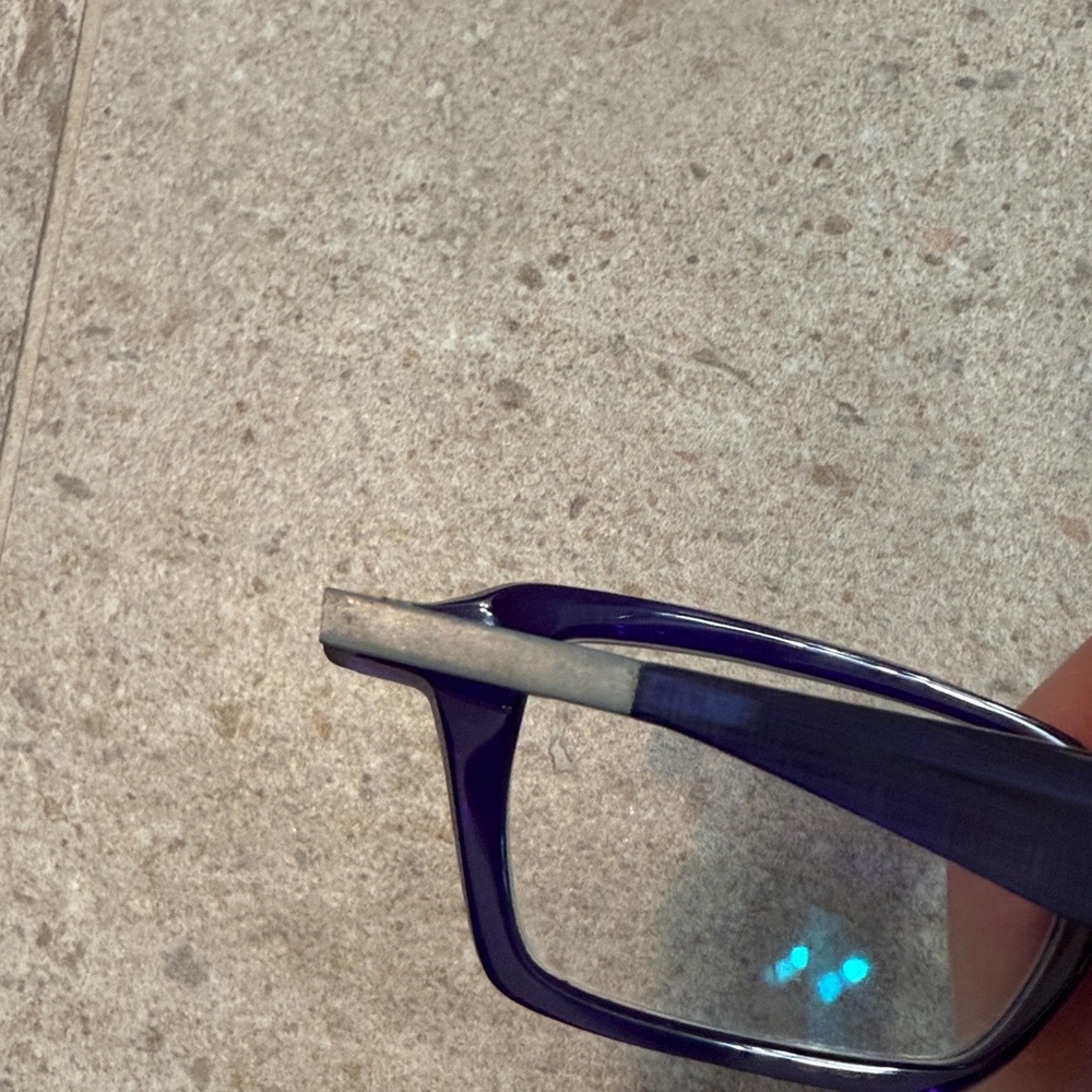 Anne et Valentin Deep Purple Glasses Factory Two - Picture 5 of 5